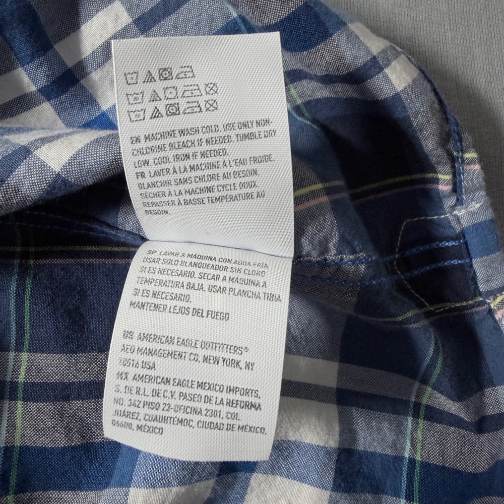 American Eagle Button Down Shirt Mens Medium Blue Plaid Excellent Short Sleeve - Picture 6 of 10